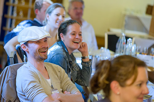 Die Seminarteilnehmer der CHEFS CULINAR Akademie sind mit Freude bei der Sache