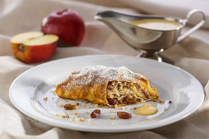 Apfelstrudel mit Vanillesauce